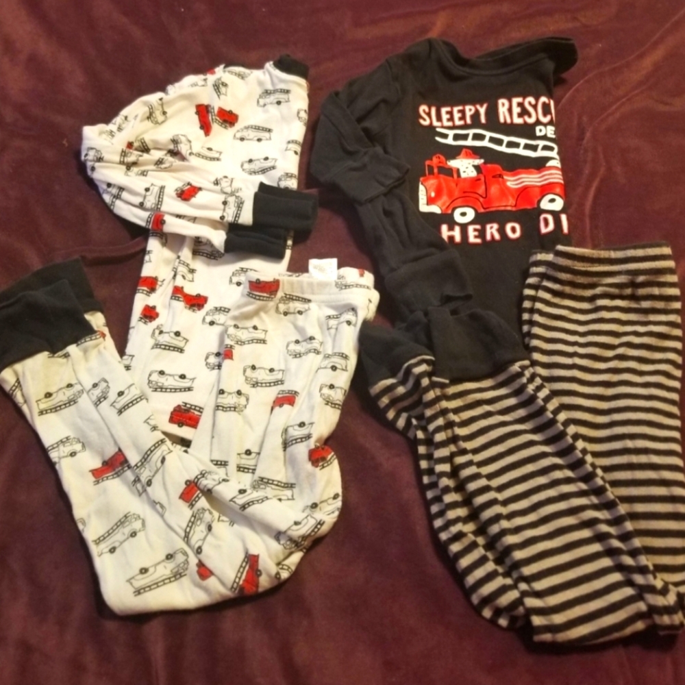 Carter's | Pajama Sets (2) | 3T | Fire Trucks| Girls | Boys | Unisex | Toddler